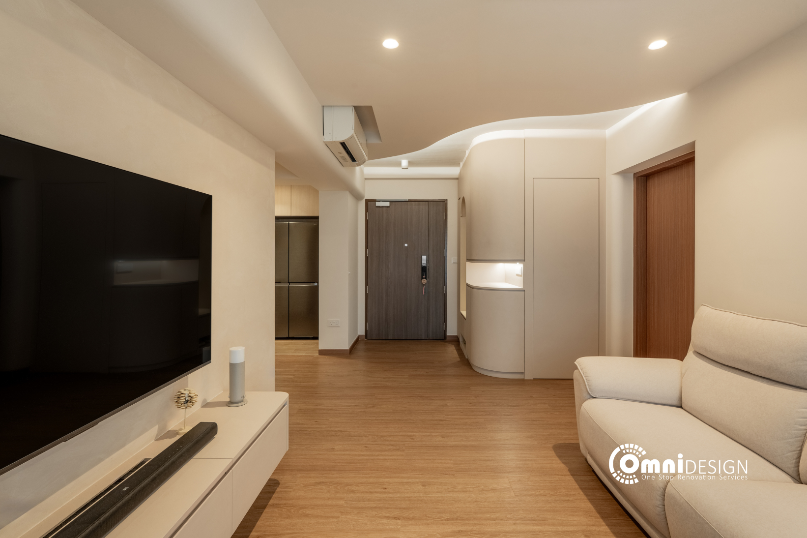 Tampines 956C living room